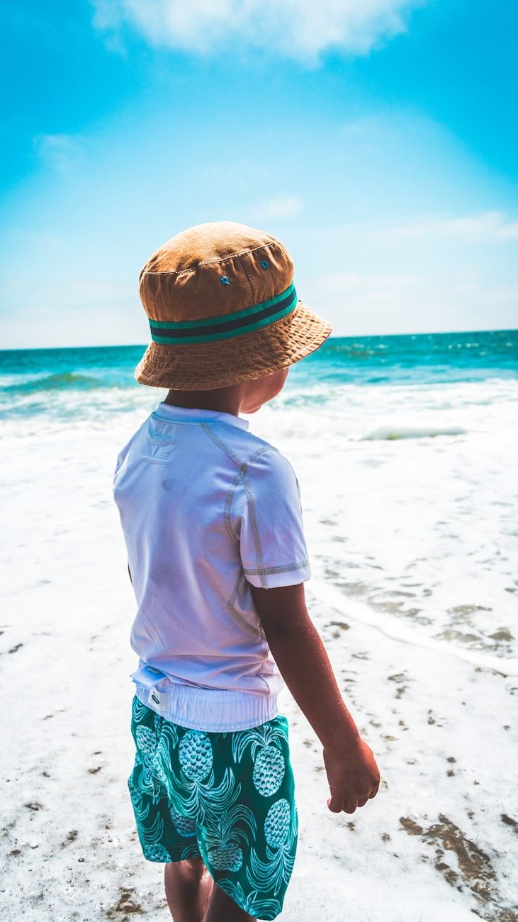 Emmerhoeden voor het strand en de stad: Een praktisch accessoire voor jongens