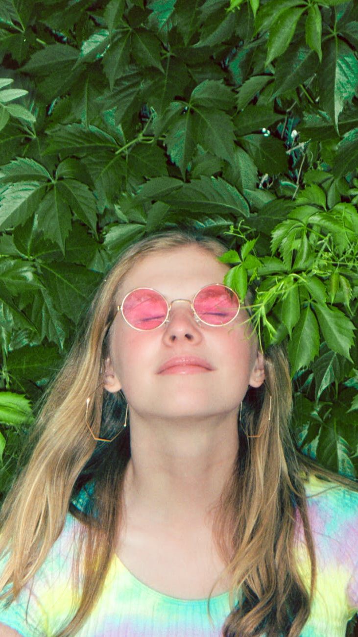 Farbige Sonnenbrillen für Mädchen: Ein leuchtendes Accessoire für sonnige Tage