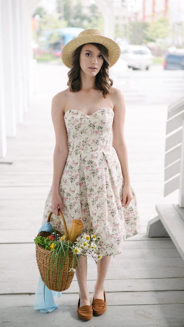 Blumenkleider: Ein romantischer Trend für Frühling und Sommer