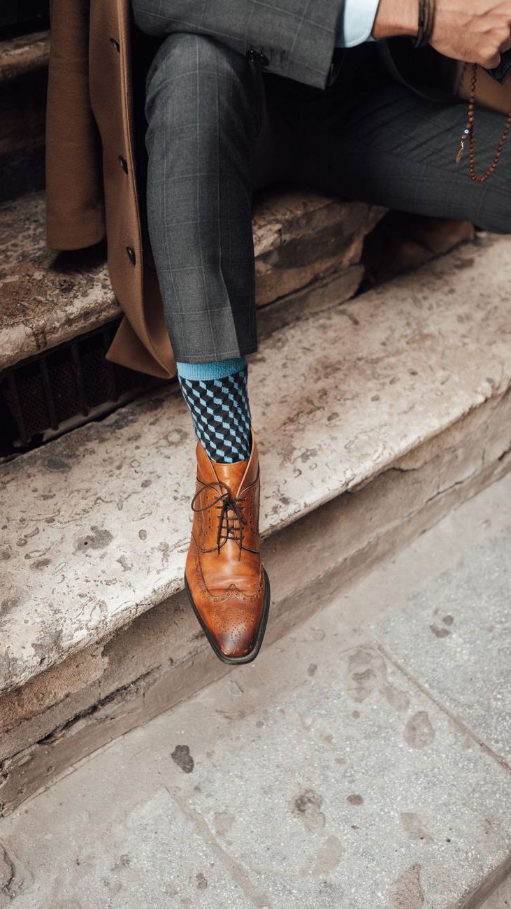 Wie man Socken für einen Anzug wählt: Details, die Ihr gesamtes Aussehen verwandeln können