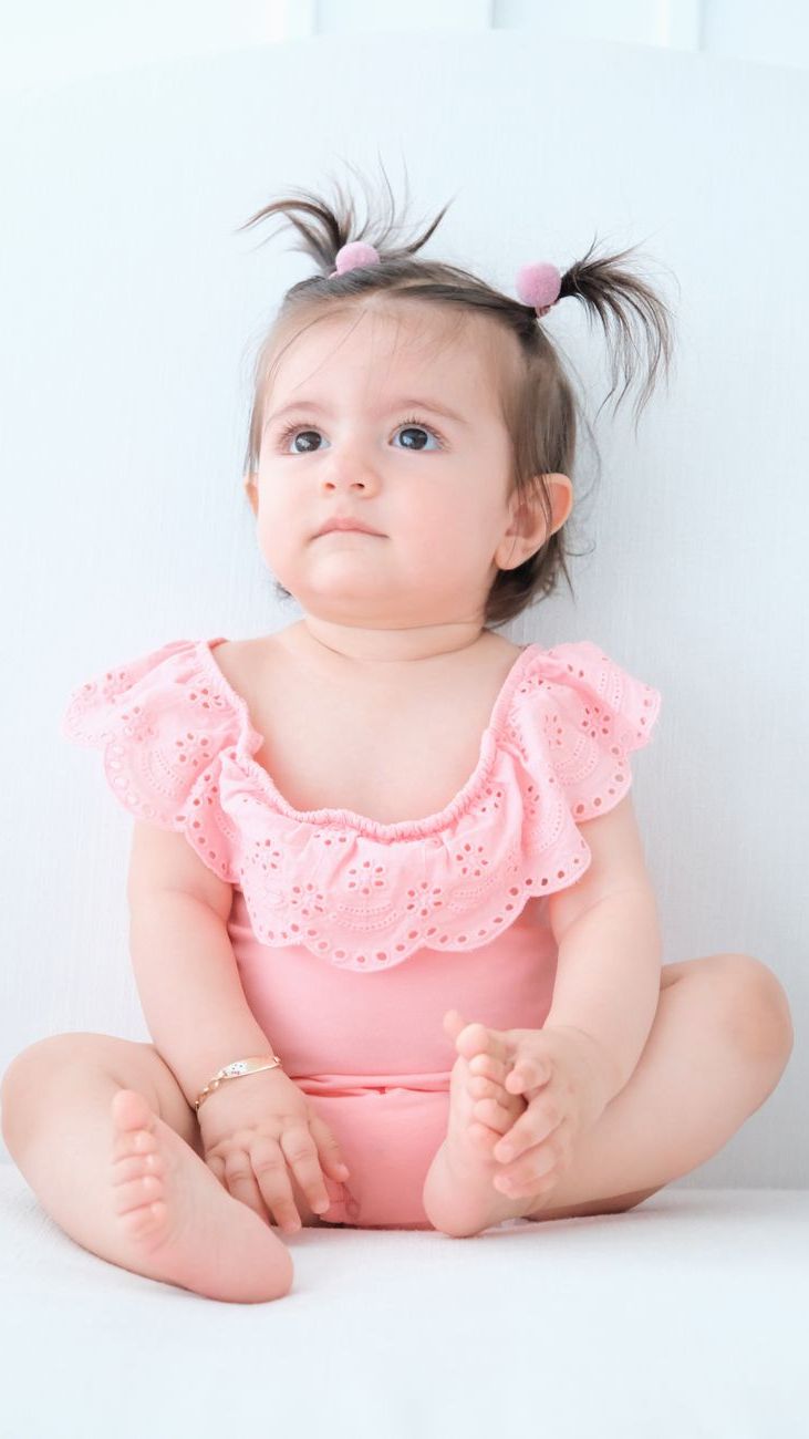 Sådan Vælges den Rigtige Tøjstørrelse til en Baby Pige: Tips til at Undgå Almindelige Fejl