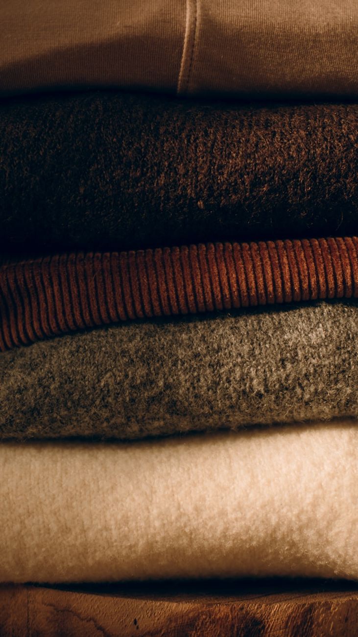 Lette Uldsweatre: Det Perfekte Valg til Kontoret og Forretningsmøder