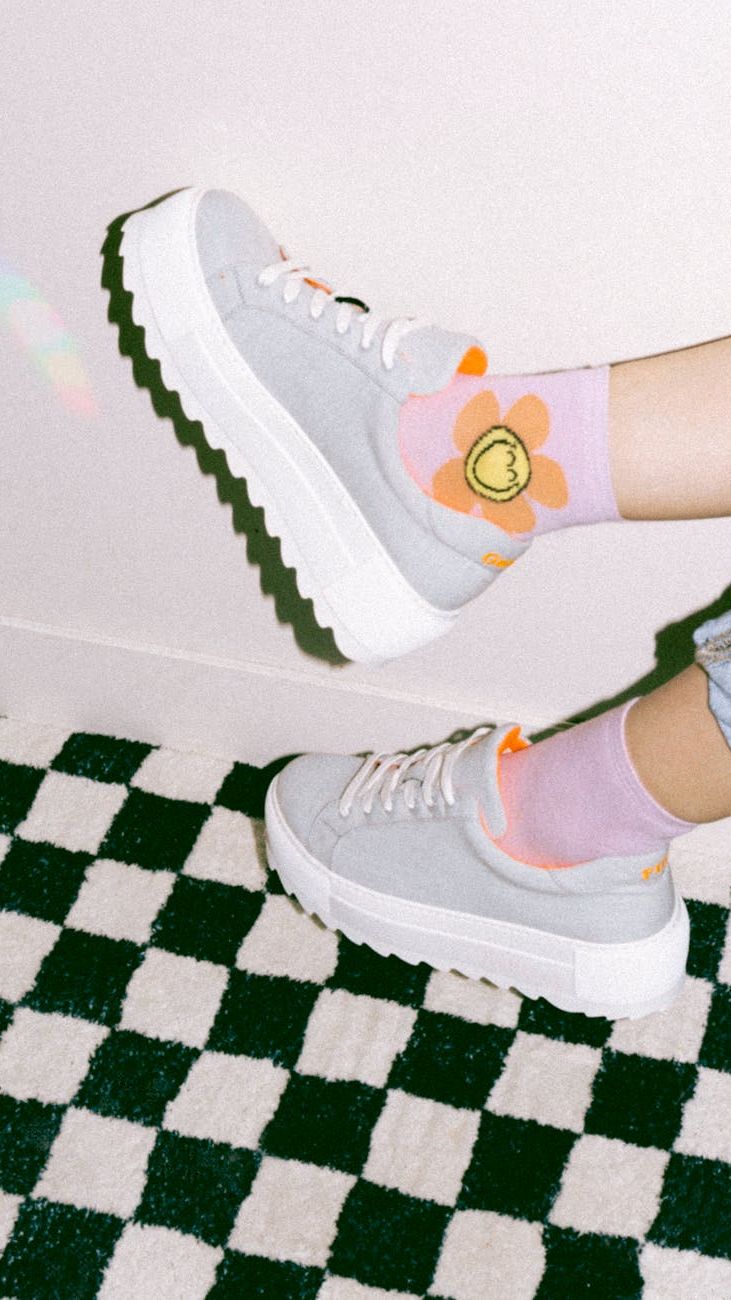 Topp 10 Motesneakers Enhver Kvinne Bør Eie Denne Sesongen